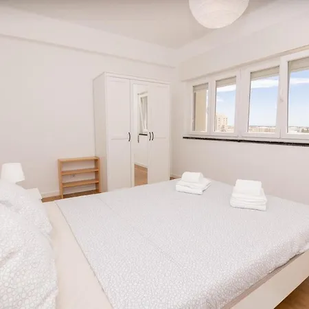 דירה 2 Bedroom By Innkeeper פורטימאו